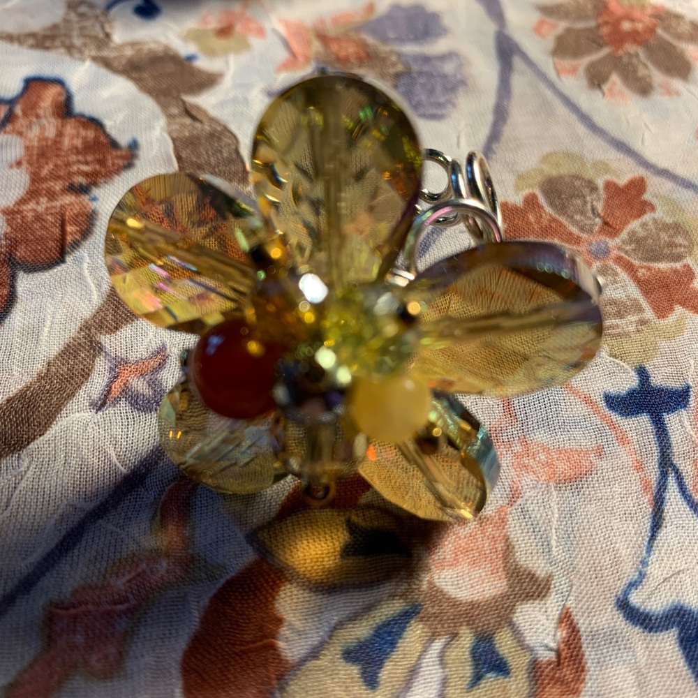 Ring - Picture 2 of 3